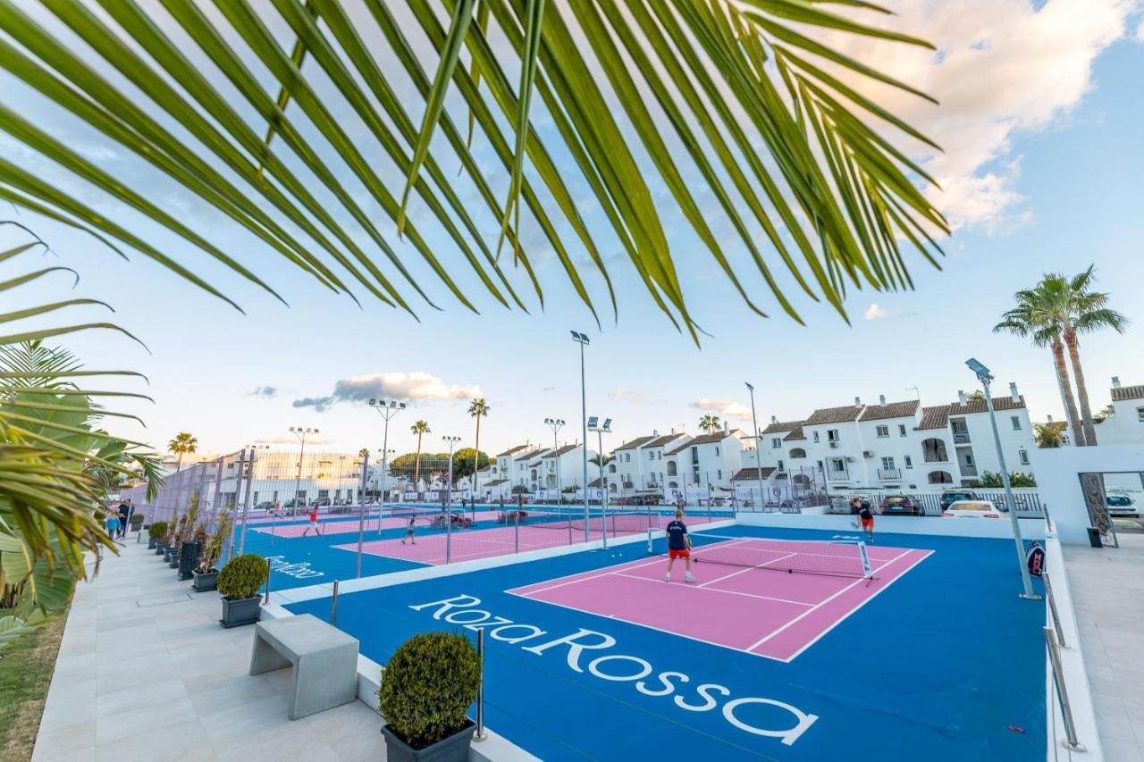 Hotel Residencia Deportiva Rozarossa Estepona Exterior foto